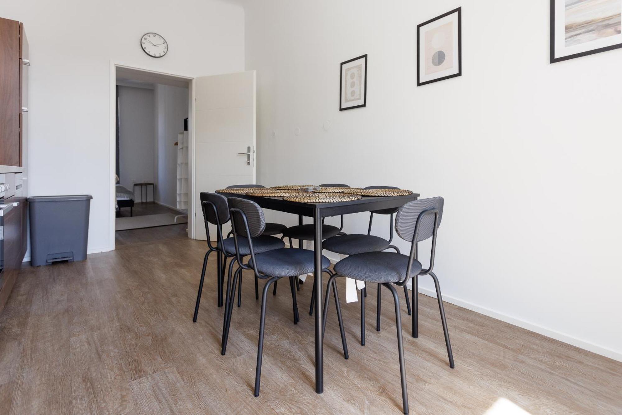 Grosszuegiges City-apartment * Vienna