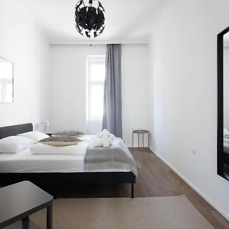 Grosszuegiges City-Apartment Wenen Buitenkant foto
